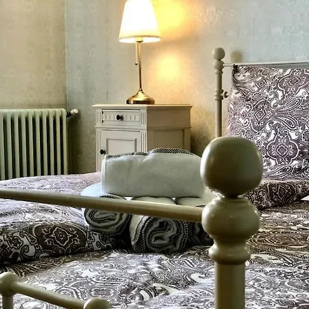 A Little Gem On The Banks Of The River Dordogne